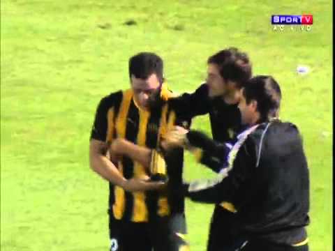 Peñarol 1 Velez 0 Copa Libertadores 2011 (1-0) Ida