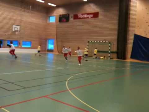 The Sörskogen P01 soccer team scores