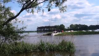 preview picture of video 'Hochwasser Schweinitz / Elster, 06.06.2013'