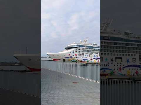 Thumbnail for NORWEGIAN STAR | DOCK IN TALLINN PORT SHORT #shorts #shortvideo