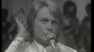 Claude François   Il fait beau, il fait bon