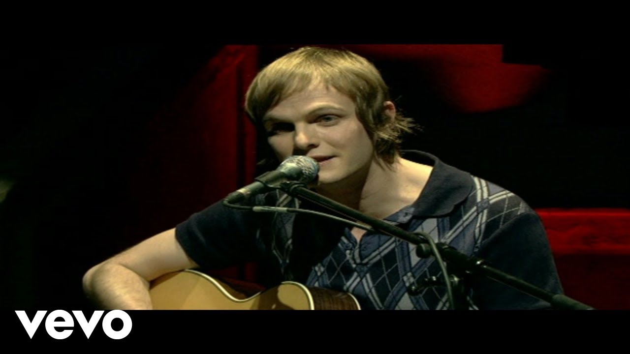 Sportfreunde Stiller Lass Mich Nie Mehr Los Lyrics: Sportfreunde Stiller – Lass mich nie mehr los | MusikGuru