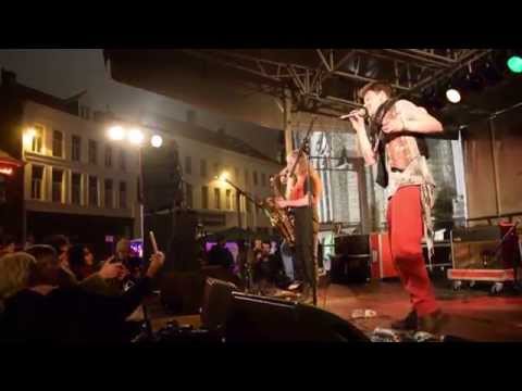Never Beg A Beggar - Vagabundos - Live at Gentse Lente 2015