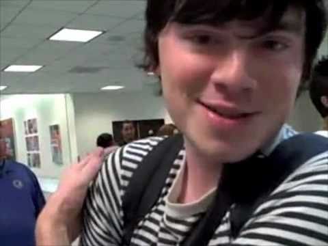 VIDEO GRAFFITI: Pink Spiders play a Bar Mitzvah (Part 1 of 2)