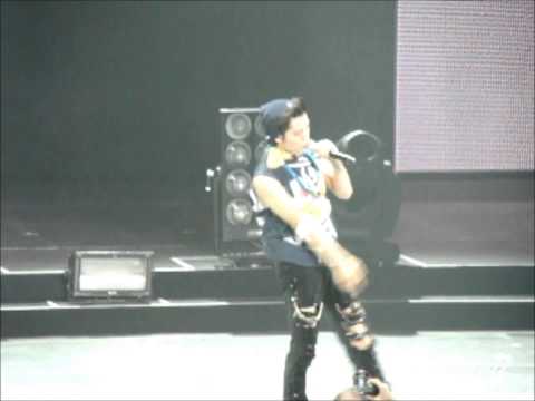 [fancam] 111613 Infinite OGS in NYC: Infinite H's Stage (Victorious Way)
