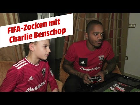 FIFA-Zocken mit Charlie Benschop | MediaMarkt Juniorreporter