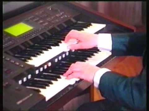 A Whiter Shade of Pale (Yamaha EL90).WMV