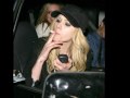 Avril Lavigne's big changing (Evan Taubenfeld ...