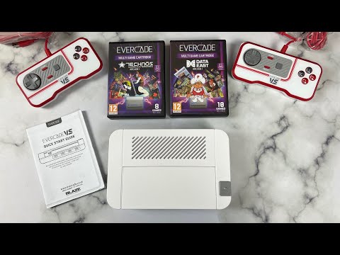 Evercade VS Premium Pack Unboxing.