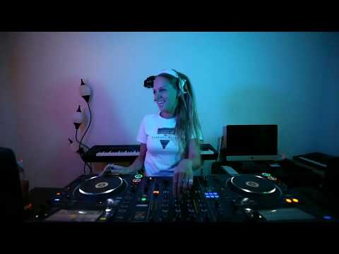 Nora En Pure @ home stream II