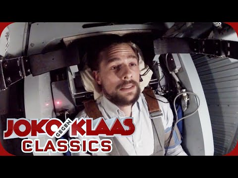 RUSSIA: Karaoke in an Astronaut Centrifuge | Duel Around the World Classics | ProSieben