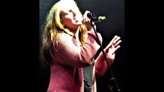 Video Wooden Ships -  Pochybnosti