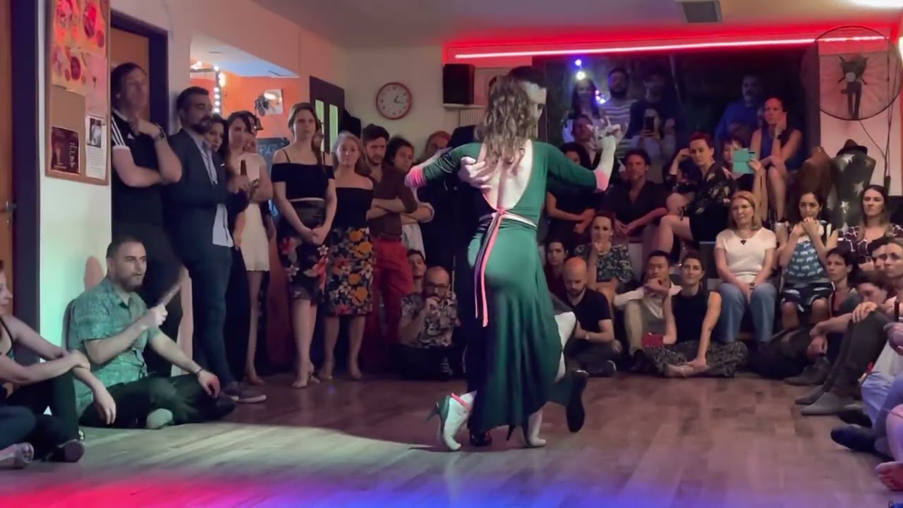 Video thumbnail for Javier Rodriguez & Moira Castellano @ La Maleva Practica 12/16/22 #2