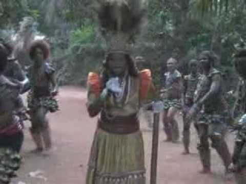 Onyilo kanyi naso.flv (Theresa Onuora a.k.a Egedege)