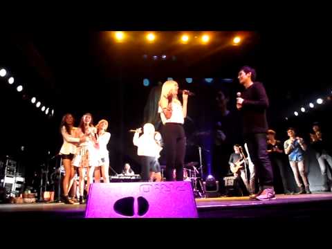 121201 판타지오 + 헬로비너스 자선콘서트 엔딩 must have love