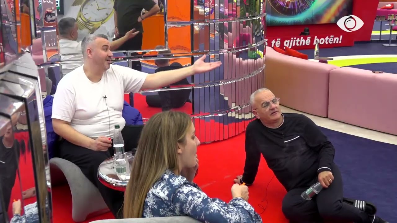 “Mes meje dhe Brikenës, kush del sot?”/ Miri e pyet, ja si përgjigjet Rogerti