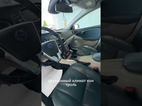 фото volvo v40 ii 0