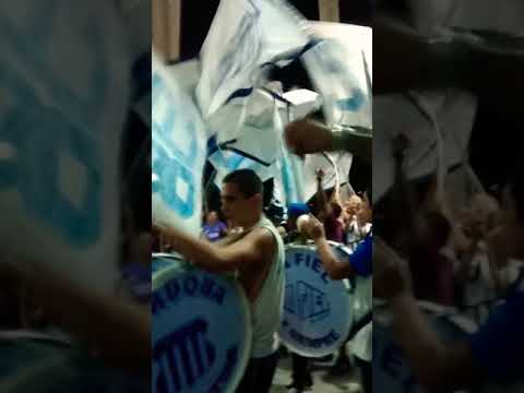"La hinchada más fiel del mundo" Barra: La Fiel • Club: Talleres • País: Argentina