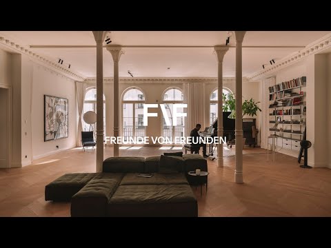 Igor Levit: Freunde von Freunden Homestory with the Unconventional Architect of Sound