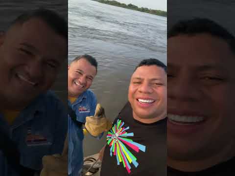 Cruzando el rio magdalena desde morales sur de bolivar hasta gamarra cesar colombia con churo diaz🎤