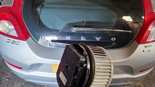 Volvo C30 🤔  how to take out and replace a blower motor, where is located and what to unscrew ?