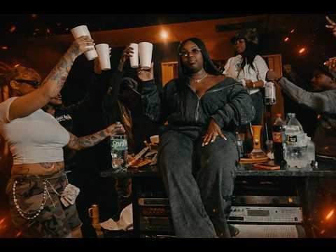 Black Queen- Friend Do Freestyle (Official Music Video)