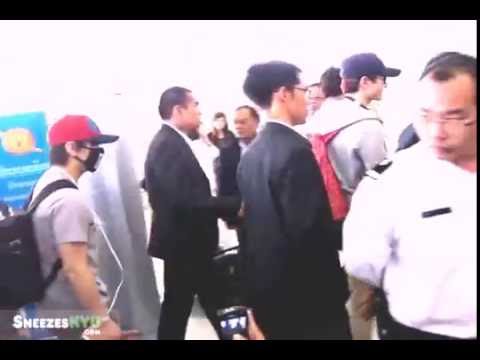 [Fancam]110430 Kyuhyun @ Suvarnabhumi [SneezesKYU']