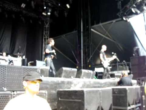 Social Code - "Seven Nation Army / I Believe In A Thing Called Love" at Virgin Fest