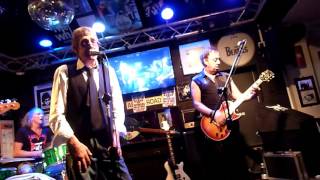 Class Of 76 &#39;Police Car&#39; 25.8.16 A Larry Wallis song