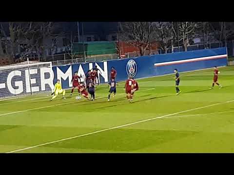 UYL PSG LIVERPOOL 2a1 PSG Arnaud Kalimuendo