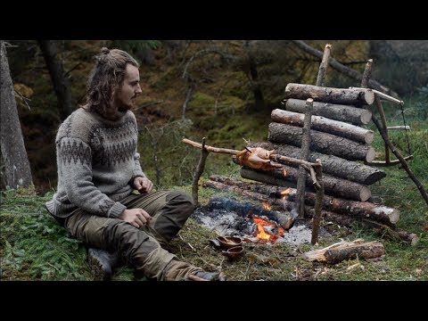 6 days solo bushcraft - canvas lavvu, bow drill, spoon carving, Finnish axe