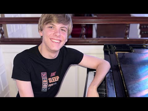 Emotional improvisation of Come Thou Fount #church #music #piano 