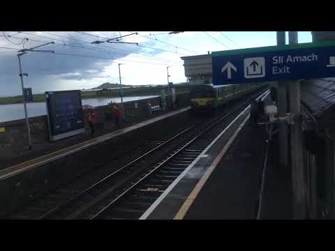 8306 leaves Platform 2, Sutton (County Dublin) (06/08/2023)