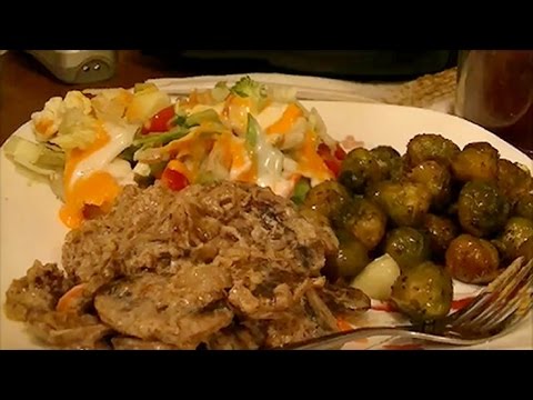 Recipe for 4 Ingredient Healthy, Low Carb Beef Stroganoff with Mushrooms & Sour Cream