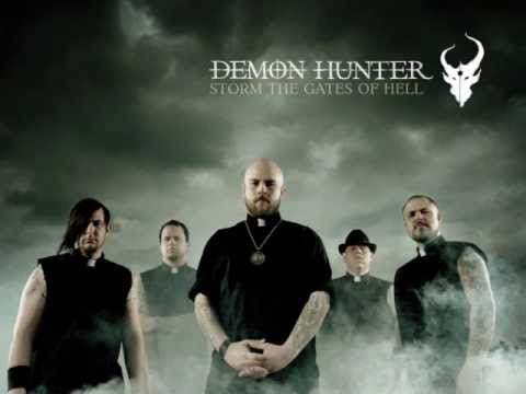 Demon Hunter - My Heartstrings Come Undone ( lyrics )