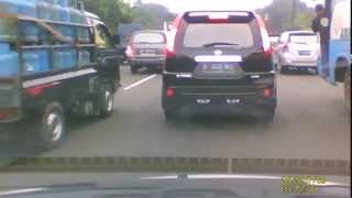 preview picture of video '2013-07-03 Dash Cam Log #1 Tol Kebon Jeruk (Arah Jakarta)'