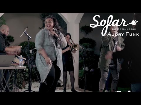 Audry Funk - Autogestión | Sofar Puebla