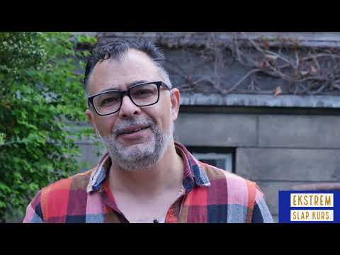 Demo foran Rasmus Paludans Kontor. Vi sender Live på Søndag k.14