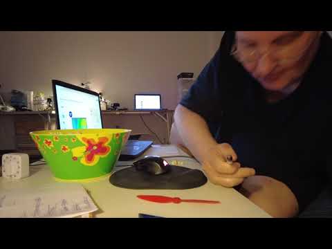 MongoTV_8746 - Del 2 - SPISER POPCORN 2.PÅSKEDAG AFTEN OG KIGGER PÅ NY GAMER LAPTOP-PC ONLINE
