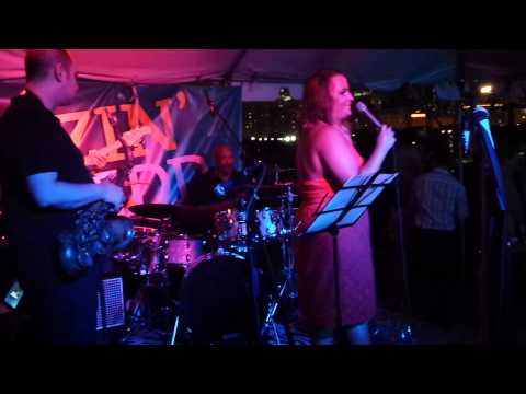 Agnieszka Iwanska & UroSoule at Jazzin at the Shed