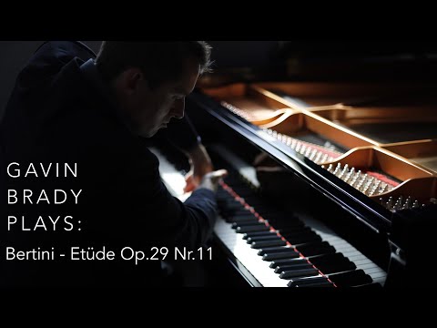 Bertini - Etüde Op.29 Nr.11 played by Concert Pianist Gavin Brady in 4K