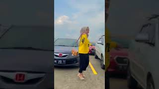 Download lagu Els warouw mp3