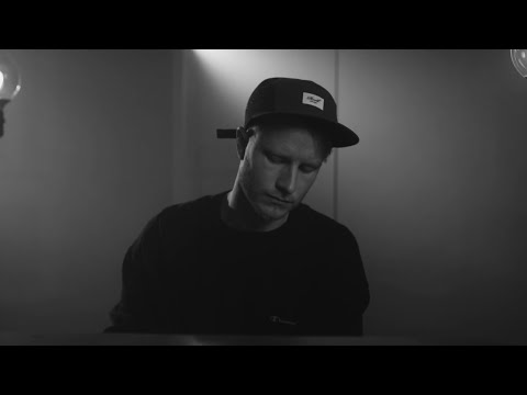 Björn Amadeus - Ich bin hier (Official Music Video)
