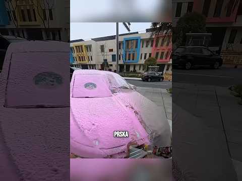 Namerno je oprao samo pola auta 😮🚗 #shorts