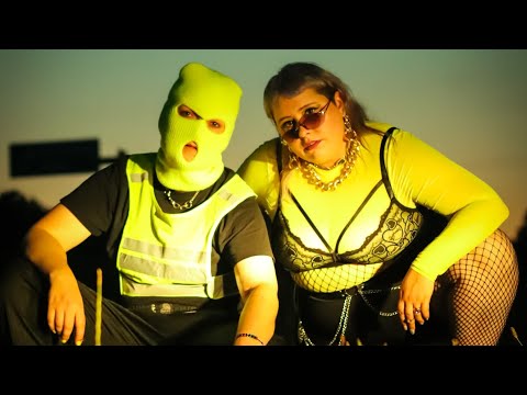Finna & Rahsa - Riot Feminist