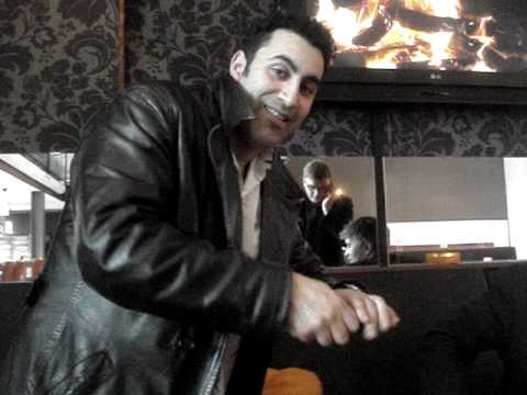 Mohammed Benzakour doet goocheltruc