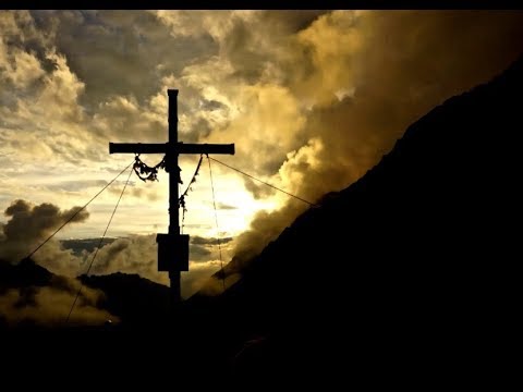 Il senzatetto, il bimbo malato... ecco le voci di chi porta la croce. Oggi Il senzatetto, il bimbo malato... ecco le voci di chi porta la croce. Oggi