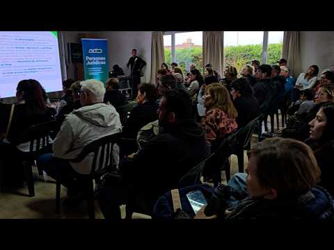 Más de 40 asociaciones dieron en Villa Regina el primer paso hacia trámites simples
