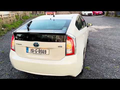 Toyota Prius 2015 Hybrid Automatic - Image 2