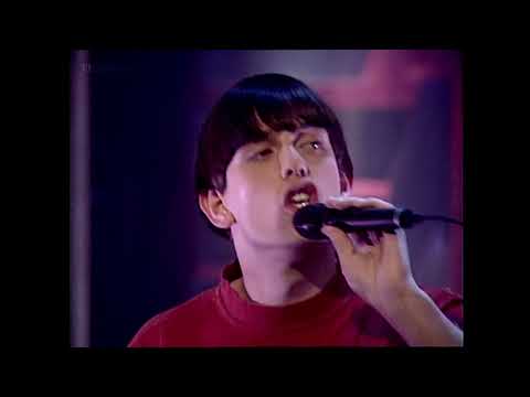 Inspiral Carpets - She Comes In The Fall  - TOTP  - 1990